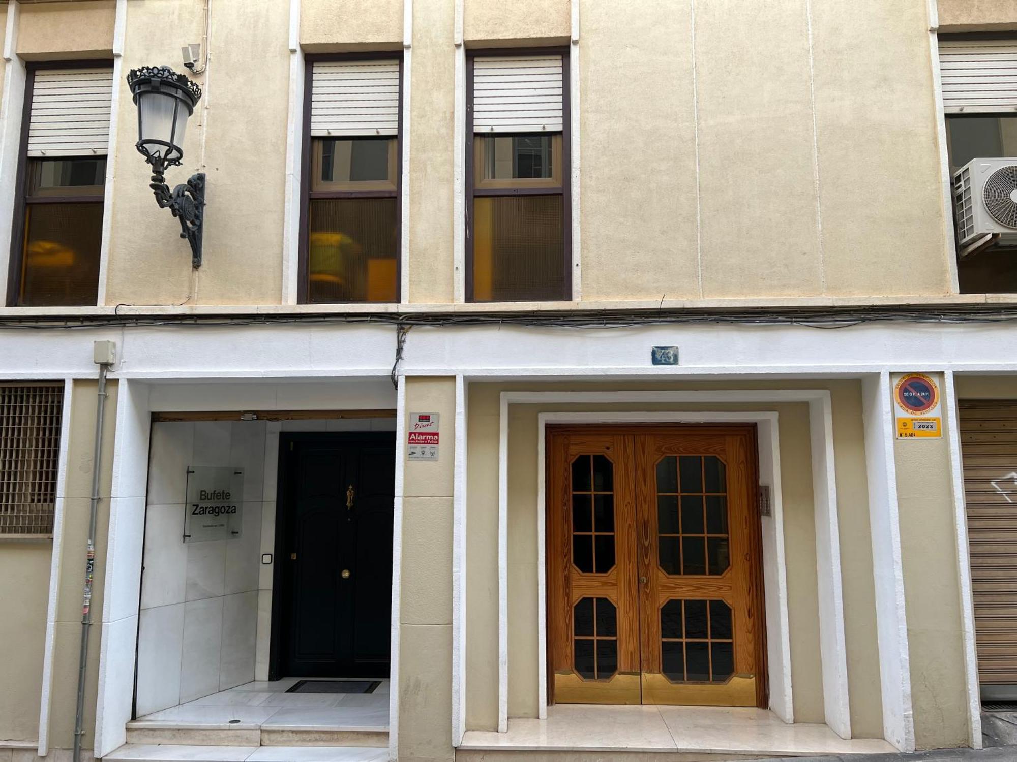 Charming & Spacious Apartment In Historic Centre & Short Walk To Beach Alicante Eksteriør bilde